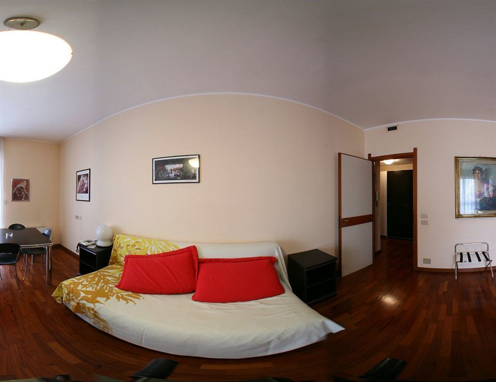 Residence Hotel Torino Uno Eksteriør billede