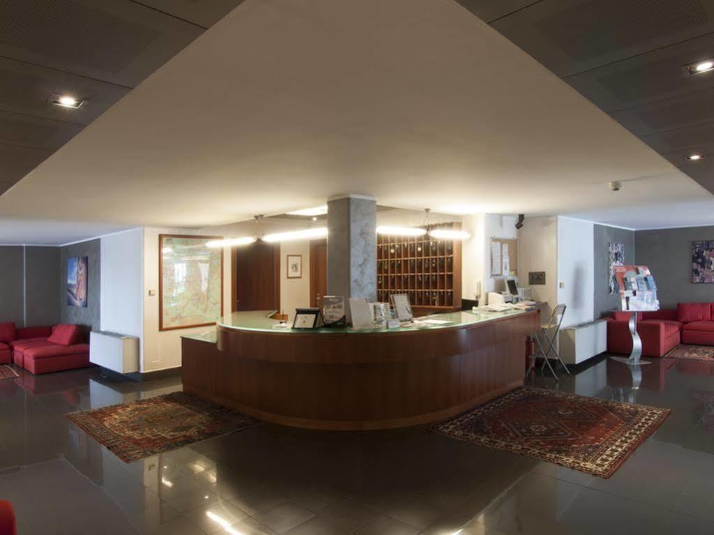 Residence Hotel Torino Uno Eksteriør billede