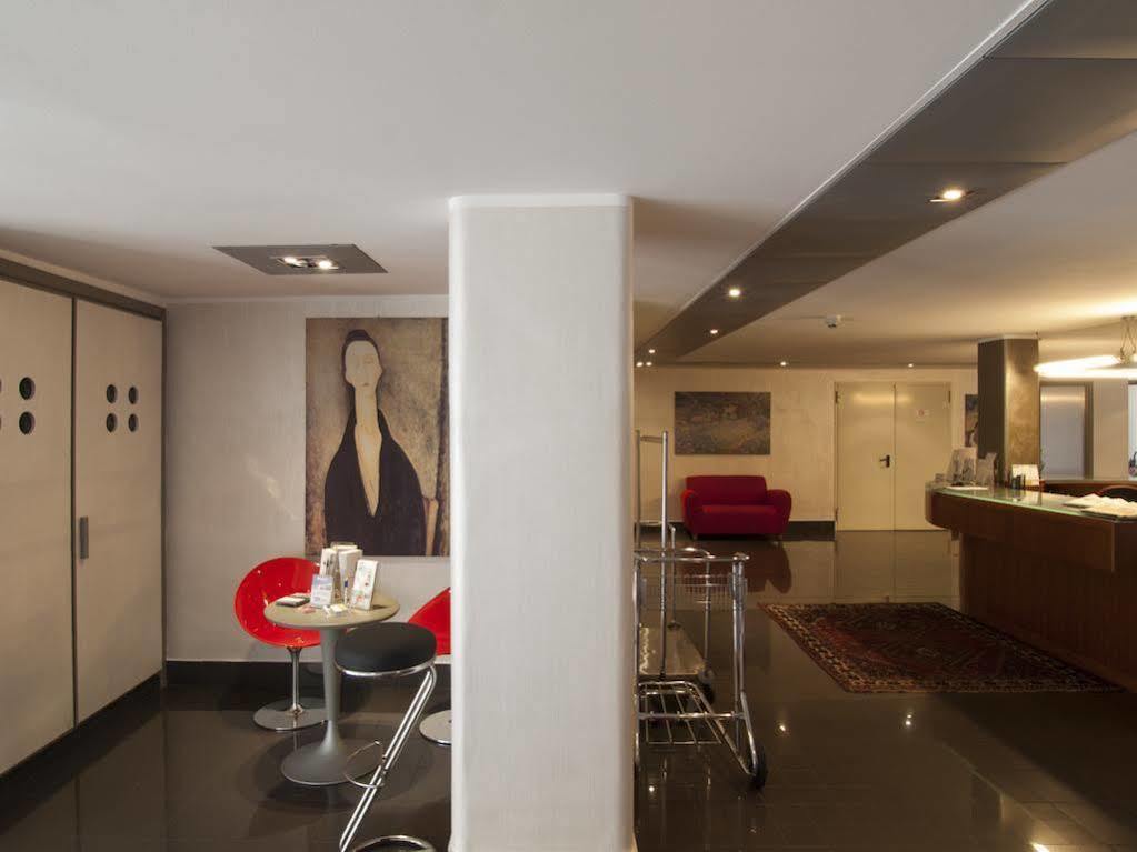 Residence Hotel Torino Uno Eksteriør billede